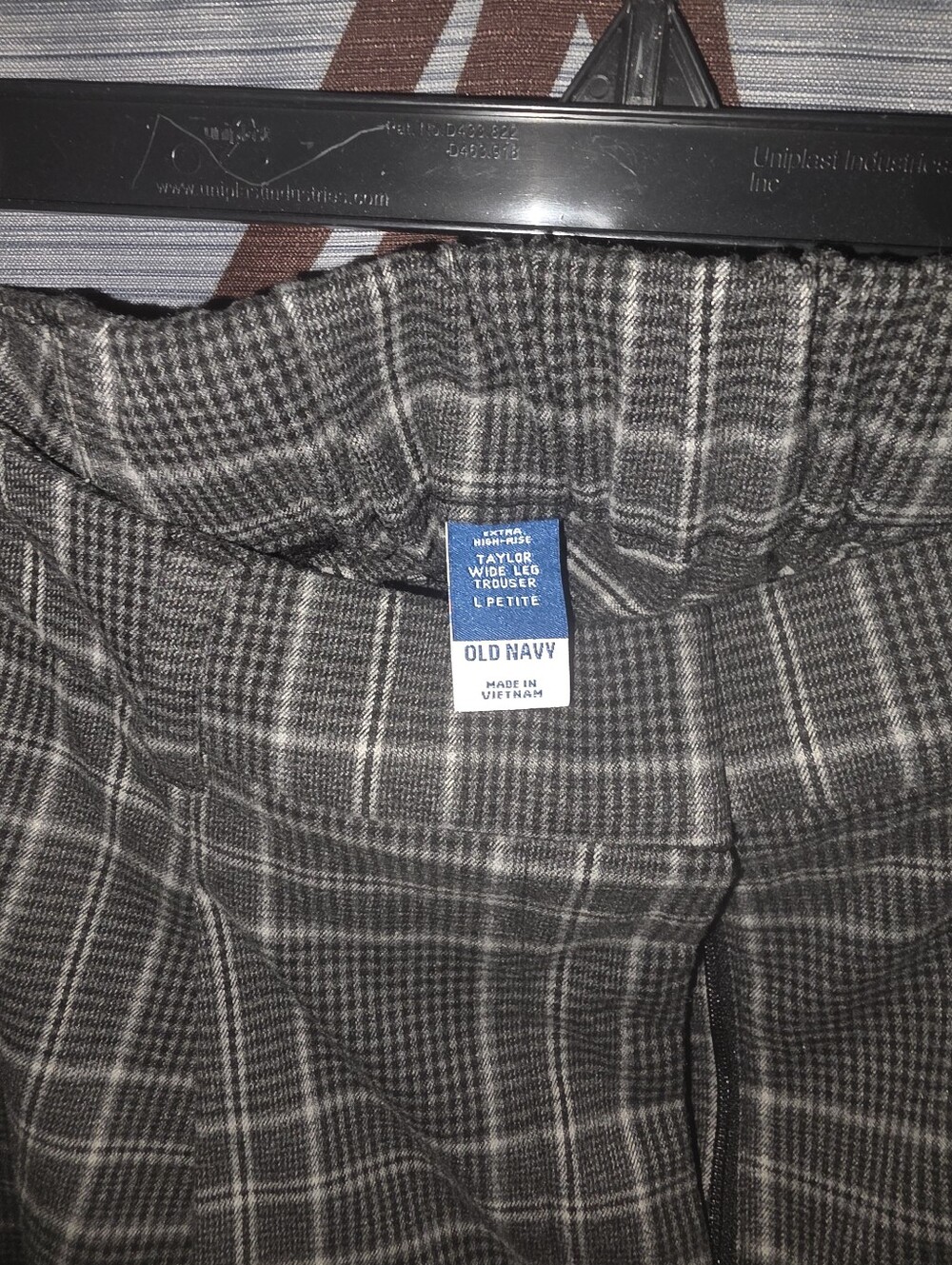Old Navy Charcoal and White Plaid Wide-Leg Trousers - Picture 2 of 2
